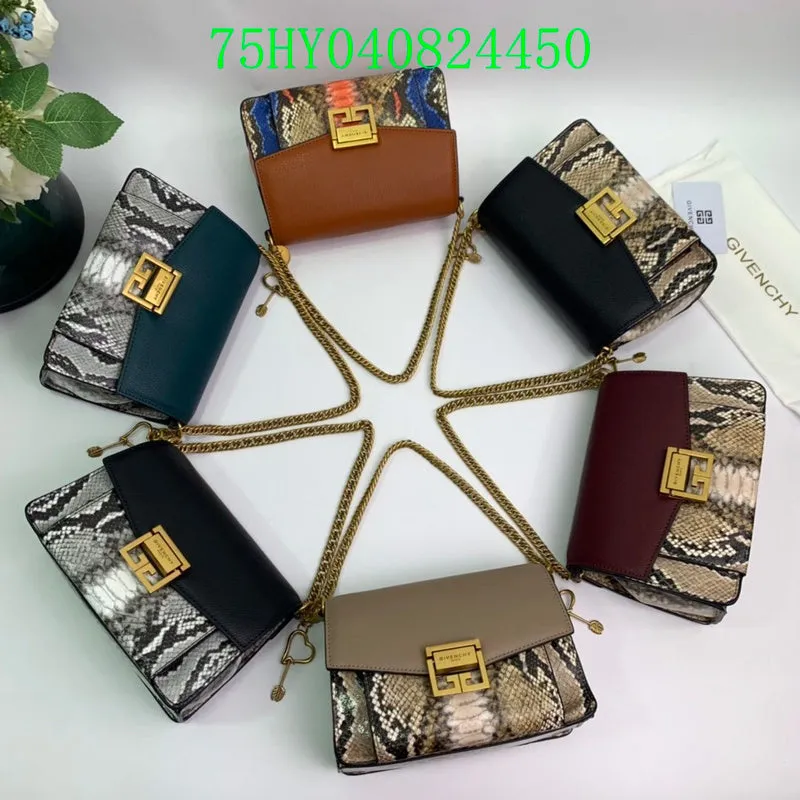 - 207 CC Quick dispatch Bags Bags - Specialized range  Givenchy