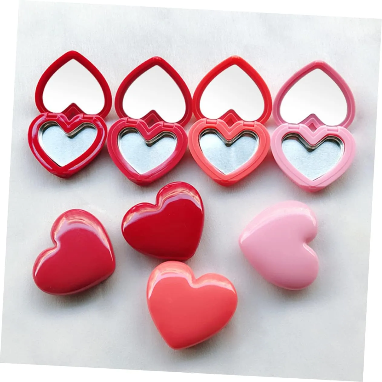 3sets Heart Shape Plastic Travel Containers Empty Bottles for Lipstick Creams Makeup 4pcs*3 Random Color