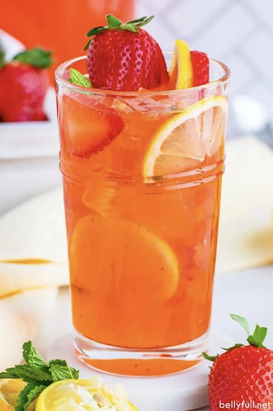 Dole Strawberry Lemonade 20 oz Soda Bottles (Pack of 24)
