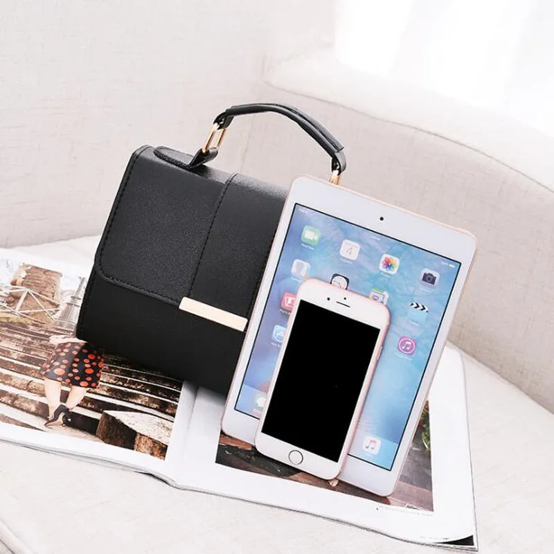 Fashion Womens Leather Look Handbags