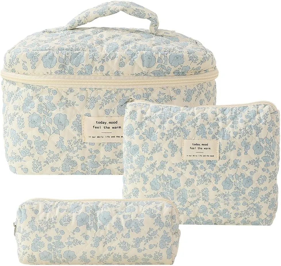 Juoxeepy Quilted Makeup Bag Floral Cotton Cosmetic Bag Jolly House Toiletry Bag Coquette Aesthetic Makeup Bag Cosmetic