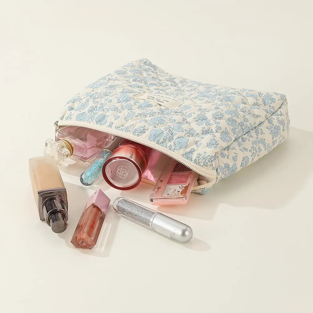 Juoxeepy Quilted Makeup Bag Floral Cotton Cosmetic Bag Jolly House Toiletry Bag Coquette Aesthetic Makeup Bag Cosmetic