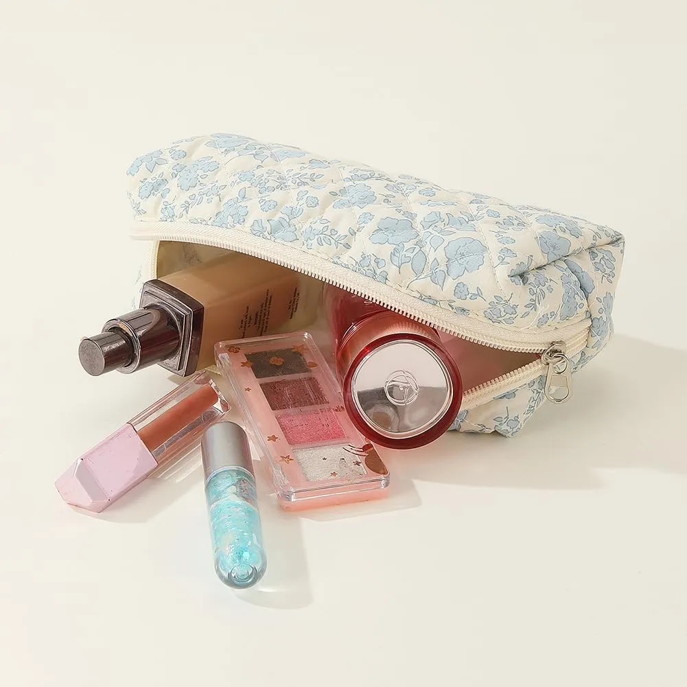 Juoxeepy Quilted Makeup Bag Floral Cotton Cosmetic Bag Jolly House Toiletry Bag Coquette Aesthetic Makeup Bag Cosmetic