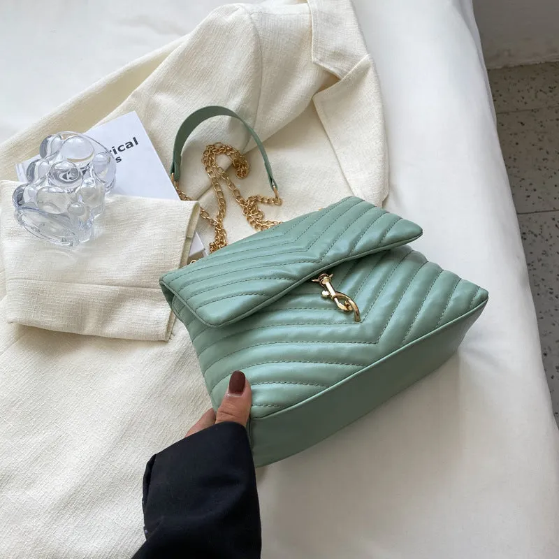 Leisure And Fashionable Embroidered Rhombus Single Shoulder Messenger Bag