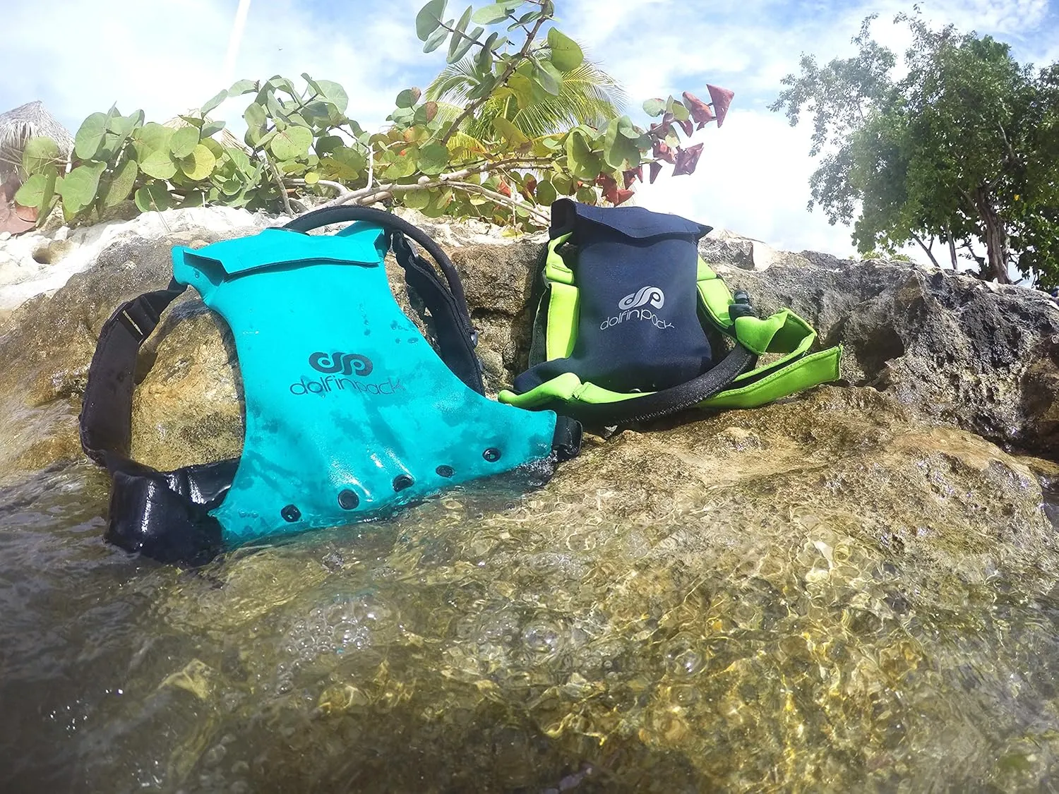 Lightweight, Form-fitting, Waterproof, Extreme Sports Hydration Pack