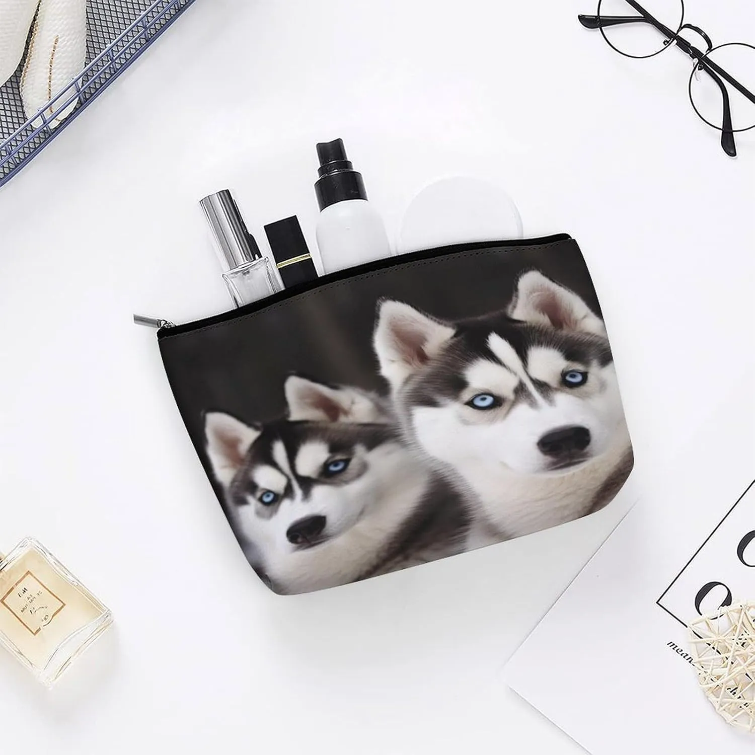 Makeup Bag Portable Cosmetic Bag Husky Dog Toiletry Bag Makeup Organizer Case Large Capacity Zipper Pouch Travel Toiletry Pouch for Women Men