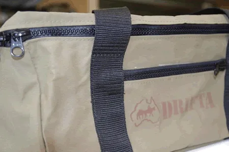 OVERNIGHT BAG GREEN