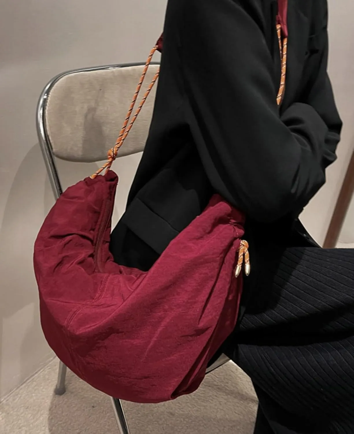 Puffy Tote Bag Unisex Cross Body Nylon Crescent Shoulder Purse Carry On Bag Travel Work Gym Handbag Winter