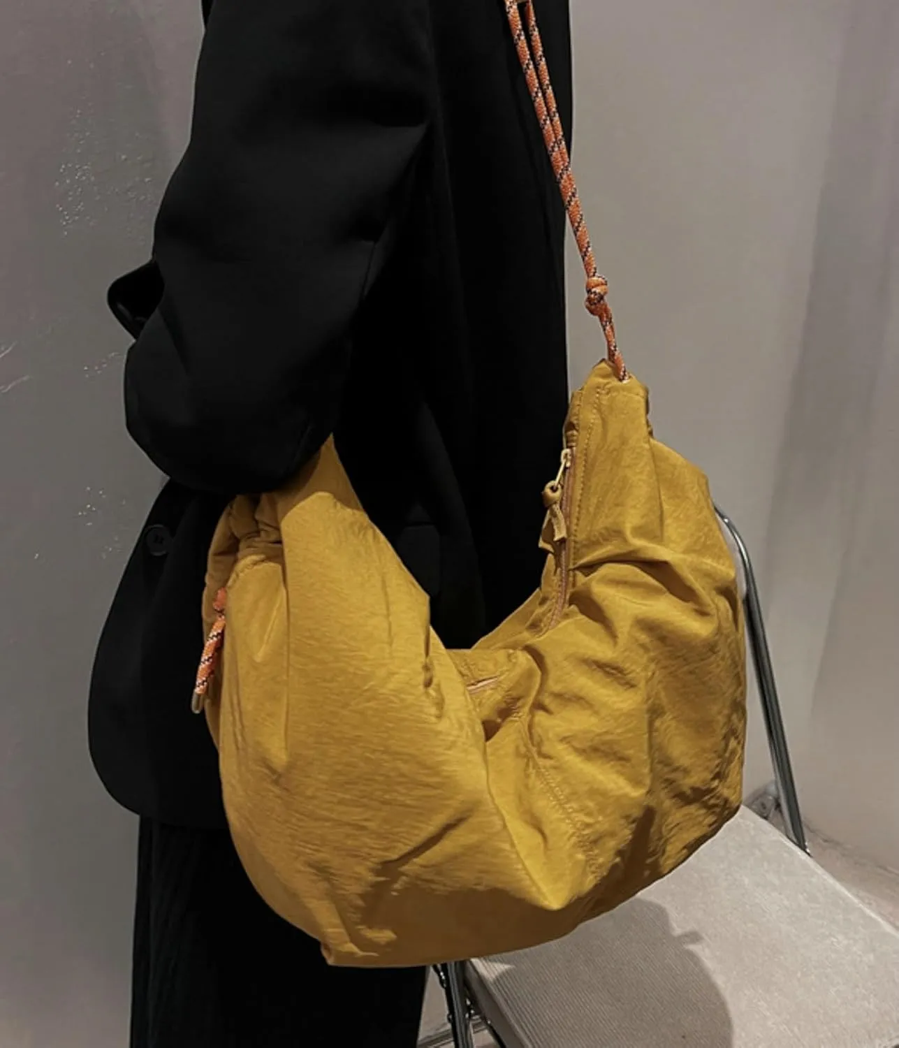 Puffy Tote Bag Unisex Cross Body Nylon Crescent Shoulder Purse Carry On Bag Travel Work Gym Handbag Winter