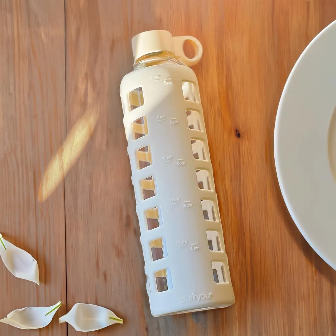 purifyou 40/32/22/12 oz Borosilicate Glass Water Bottles with Volume Markers, Silicone Sleeve, Stainless Steel Lid, Reusable Bottle for Water, Juice, Gym, and Fridge Storage (32oz Pearled Ivory)