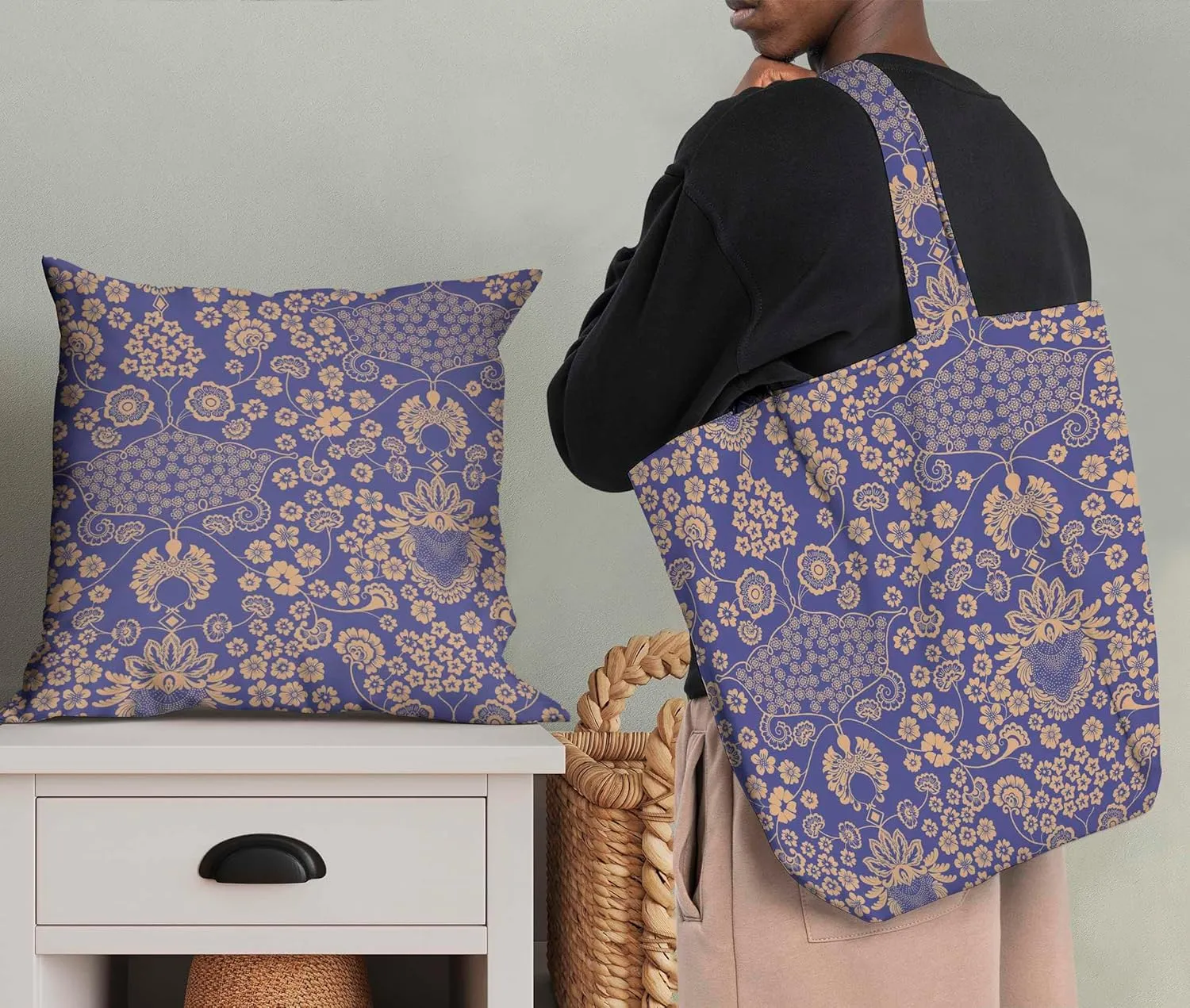 Soimoi Florals Print - Purple, Canvas Fabric Material - 56 Inch Wide, 1 Yard, Unstitched Fabric for Upholstery, Bags, Workwear and Outdoor Gear.
