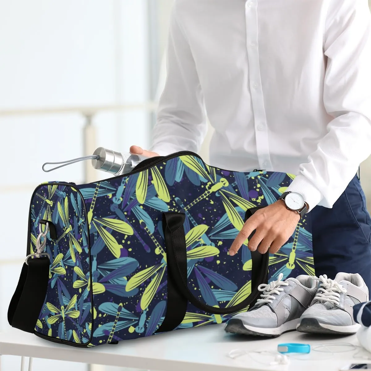 Travel Duffel Bag for Men & Women, Dragonfly Animal Graffiti Foldable Sports Gym Bag Tote Bag with Adjustable Shoulder Straps Overnight Weekender Carry On Bag for Workout, Yoga, Swimming